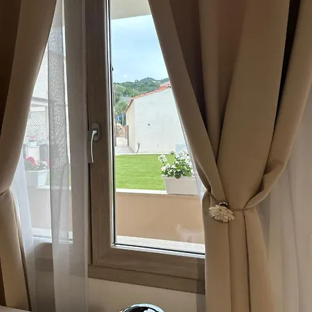 Lumal Domus De Maria